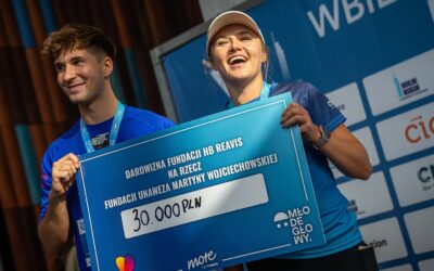 30 tysięcy złotych dla „Młodych Głów”! Szybkie i cenne bieganie w Varso Tower!